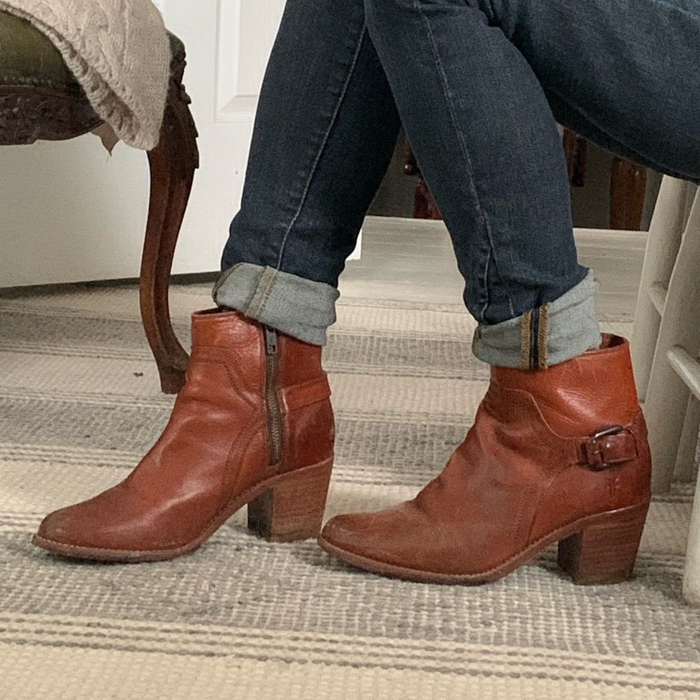 Frye ankle leather boots. Size 7.